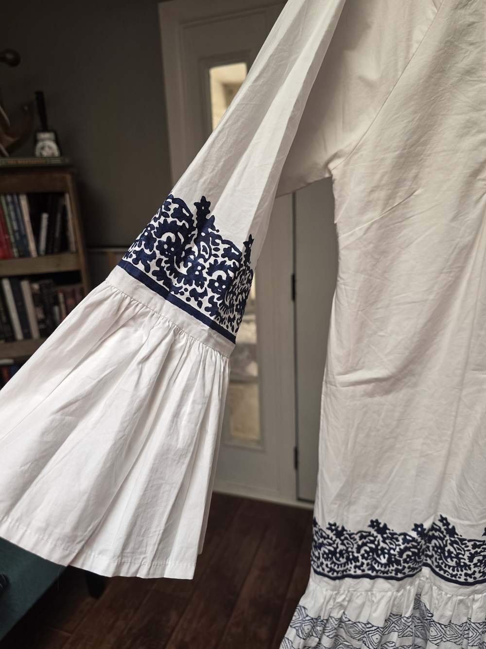 Roller Rabbit White Tunic with Navy Pattern - Picture 2 of 6